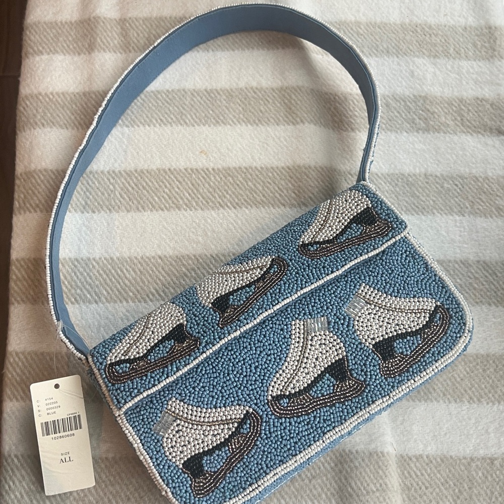 The Fiona Beaded Bag Winter Icon Edition.⛸️🩵☃️🌨️❄️ - Picture 8 of 12